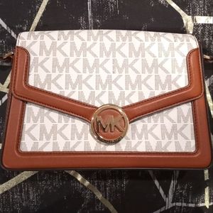 Michael Kors Jessie Vanilla Shoulder Bag